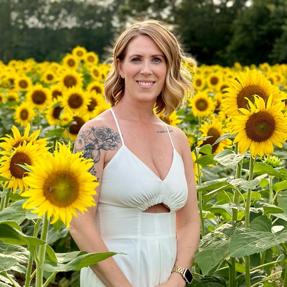 Meet your Posher, Marie - Picture 1 of 1